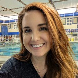 Erika-Profile-Pic-About-Me-Swim-Mom-Swimming-Swim-Team-Mom-Blog